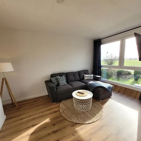 Ferienwohnung Mit Weitblick Mitten In Burg Apartman Fehmarn