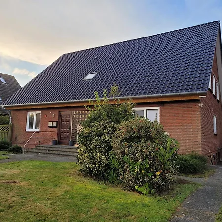 Ferienwohnung Mit Weitblick Mitten In Burg * Fehmarn